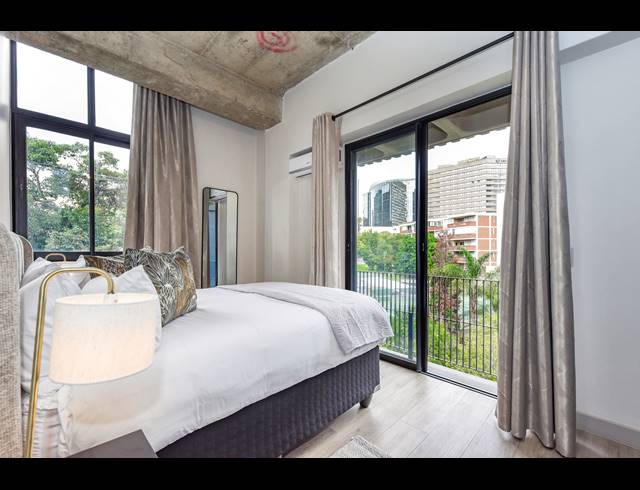 1 BEDROOM APARTMENT FOR SALE IN SANDOWN